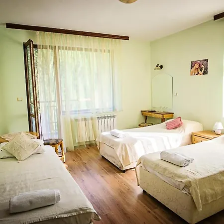 Vlahvi's House Hotel